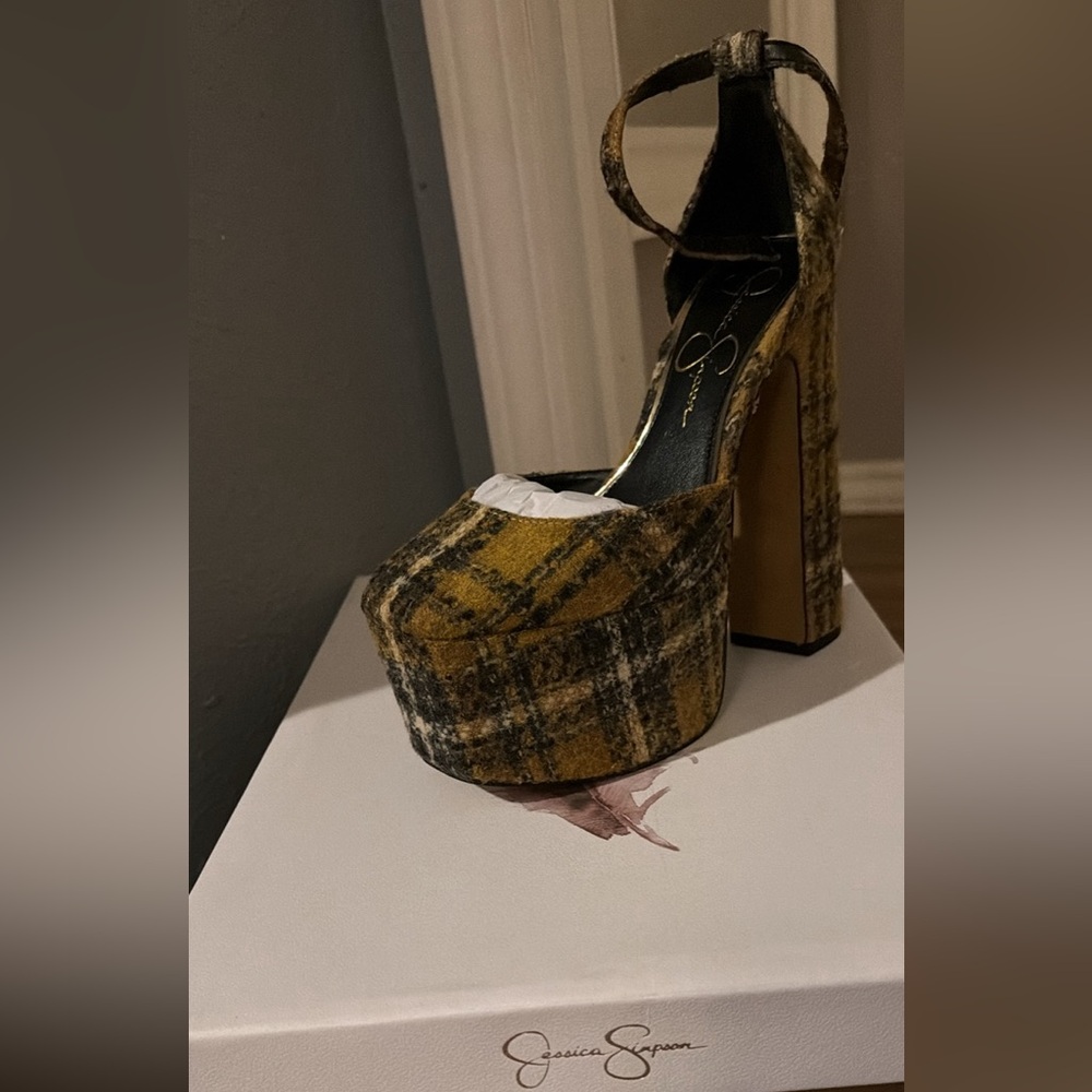 Jessica Simpson Yellow and Black Plaid Platform Heels